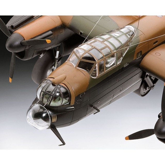 Revell Lancaster B.III 