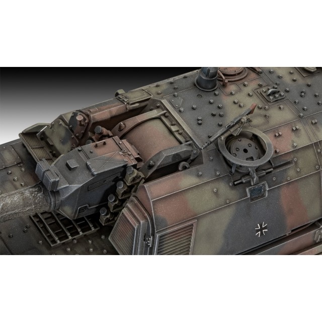 Revell Panzerhaubitze 17 - 180