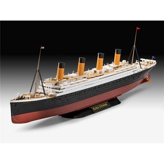RMS Titanic - 220